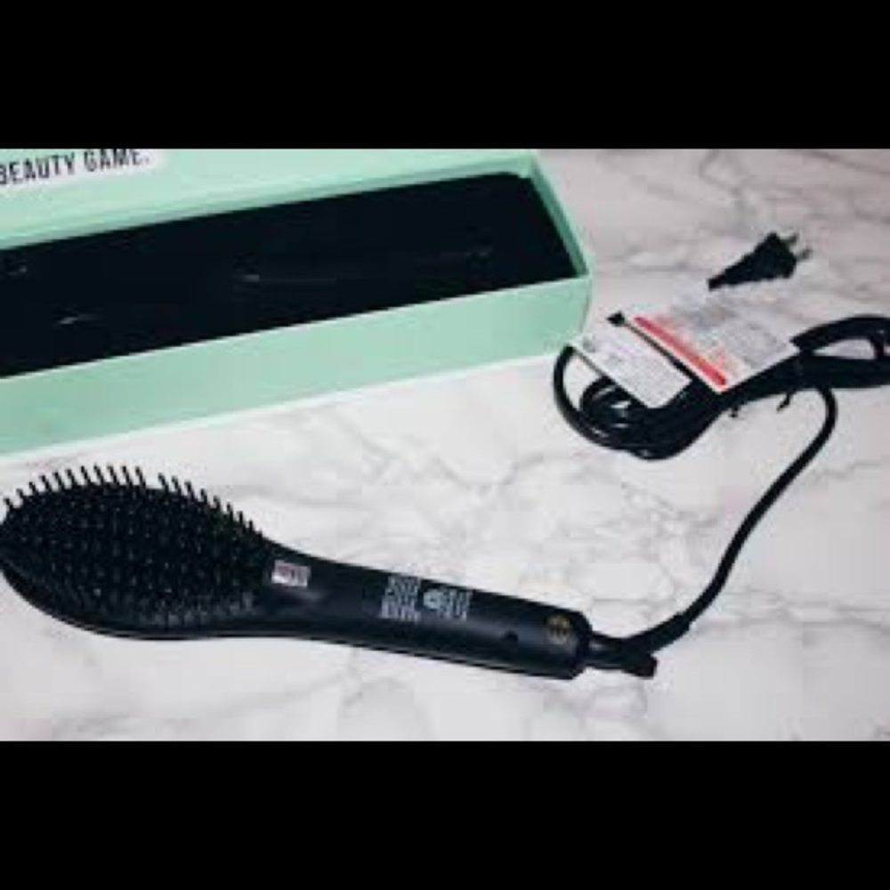 Vanity Planet Ceramic Hair Straightener 💕
